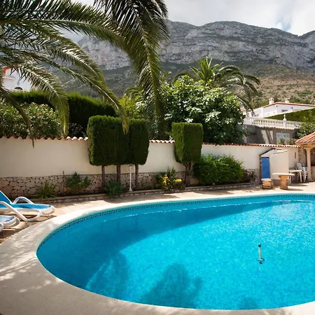 Hermosa Casa Con Piscina Villa